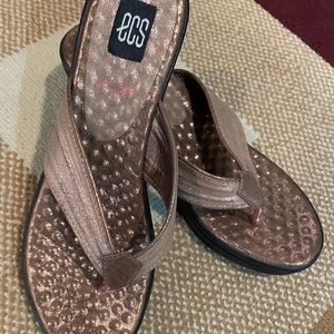 Brown/bronze shimmer sandals